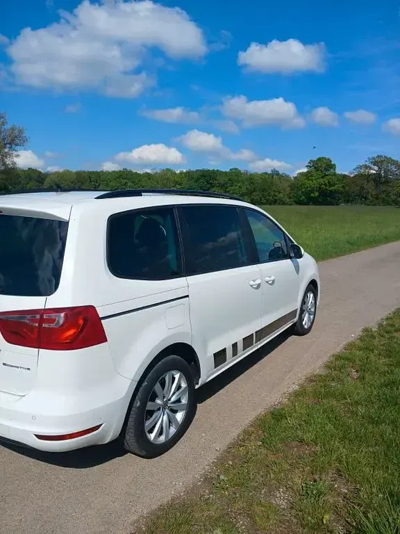 Używany Seat Alhambra 170 KM (125 kW) 2012 Biały Minivan