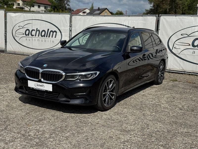 Schwarz Gebraucht 2021 BMW 320 Advantage Limousine | 18.000 € (Guter Preis) - Bild 1/4