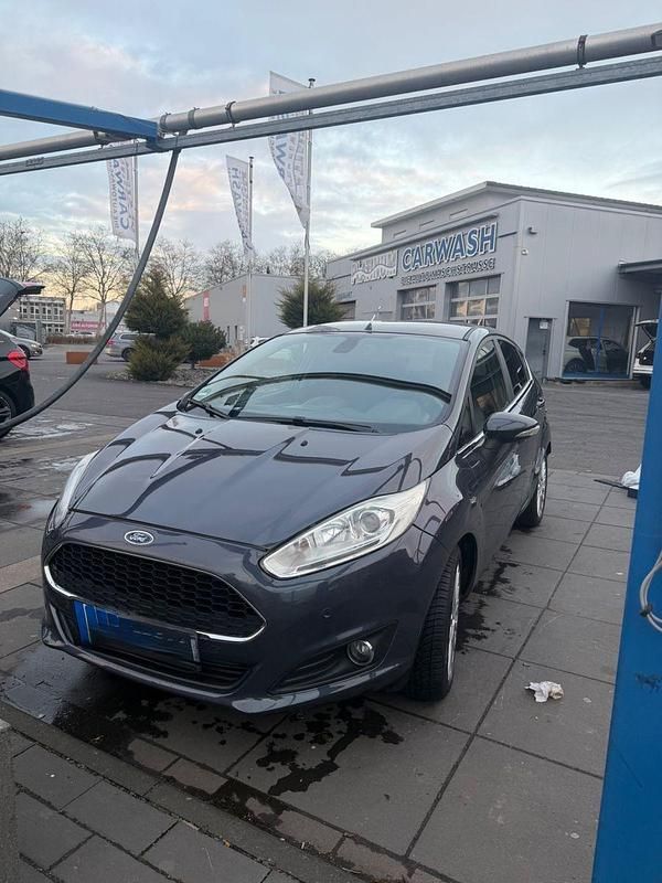 Gebraucht Ford Fiesta SYNC Edition 101 PS (74 kW) 2014 Grau Kleinwagen