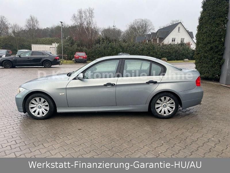 Gebraucht BMW 318 129 PS (94 kW) 2006 Blau Limousine