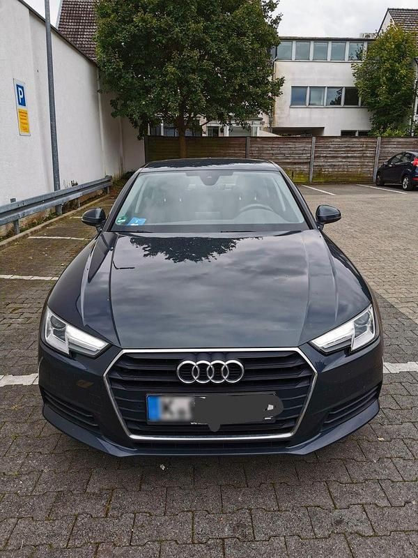 Second-hand Audi A4 150 CP (110 kW) 2017 Gri Berlinǎ