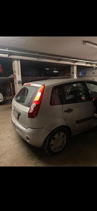 Gebraucht Ford Fiesta 2006 Grau Kleinwagen