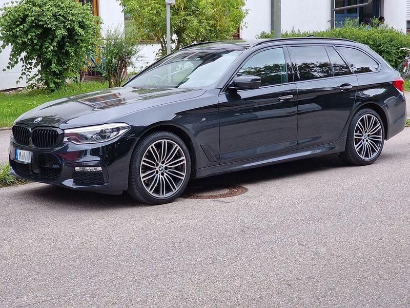 Schwarz Gebraucht 2017 BMW 530 Shadowline Kombi | 26.500 € (Etwas zu teuer) - Bild 1/4
