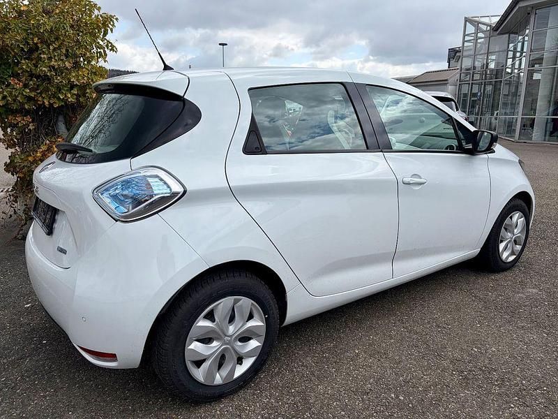 Gebraucht Renault Zoe Life 42 kW (58 PS) 2018 Weiß Kleinwagen