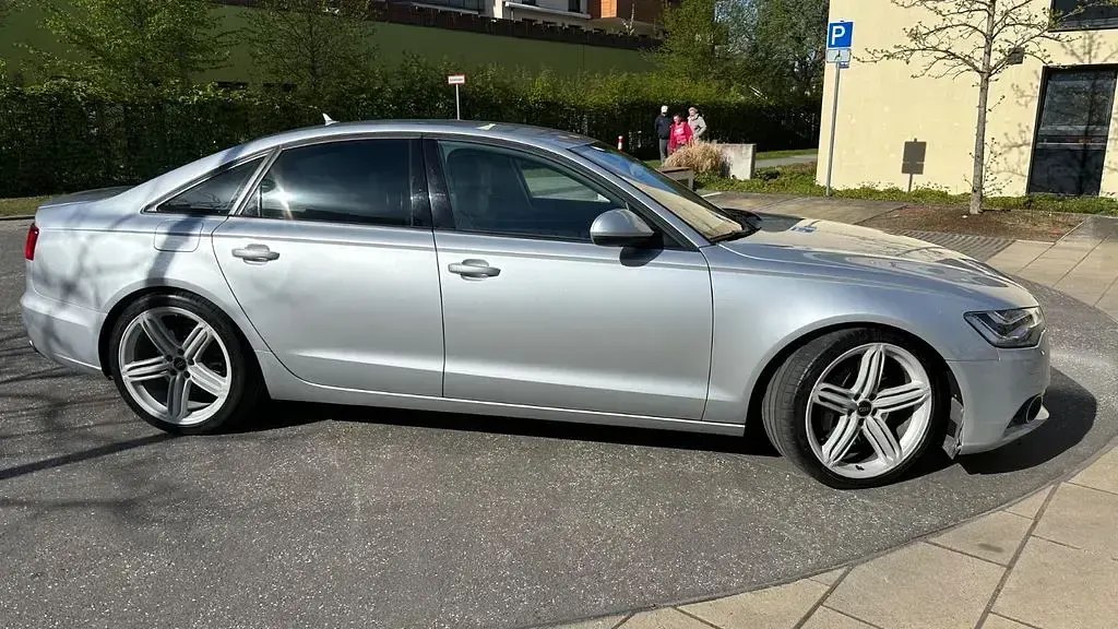 Gebraucht Audi A6 Ambiente 299 PS (219 kW) 2012 Silber Limousine