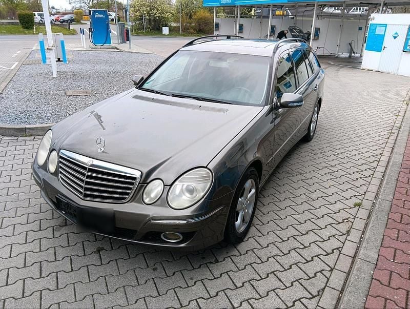Gebraucht Mercedes E280 190 PS (139 kW) 2007 Grau Kombi