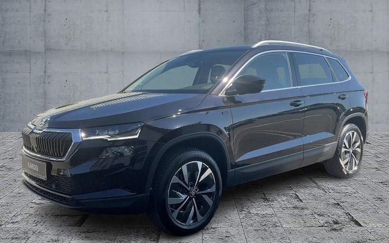 Schwarz Neu 2025 Skoda Karoq Tour SUV | 42.870 € (Teuer) - Bild 1/4