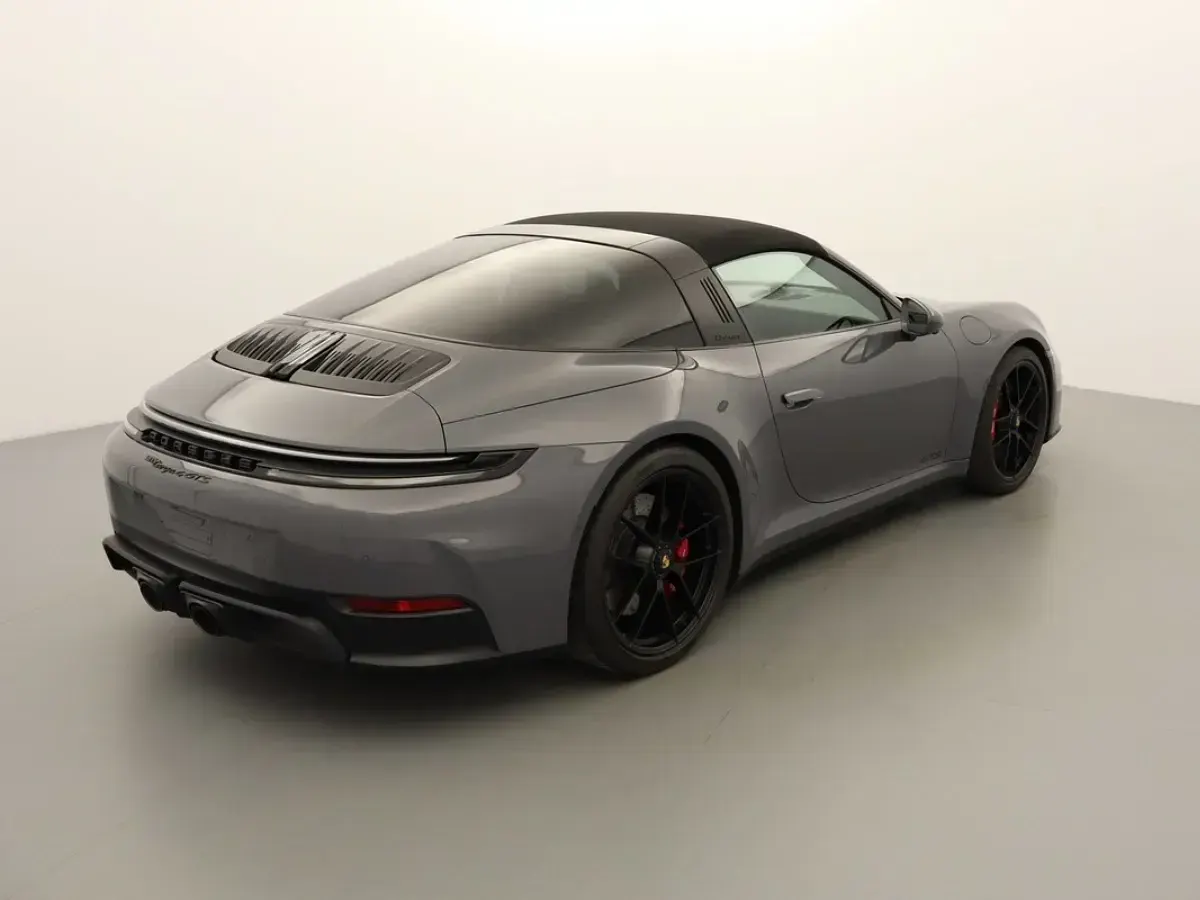 Gebraucht Porsche 992 548 PS (403 kW) 2024 Grau (slate grey neo) Coupé