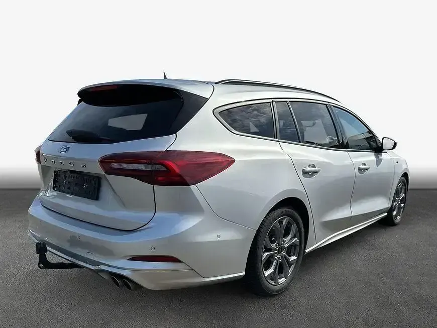 Gebraucht Ford Focus ST-Line X 155 PS (114 kW) 2024 Moondust silber metallic Kombi