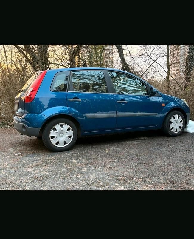 Gebraucht Ford Fiesta 75 PS (55 kW) 2006 Blau Kleinwagen