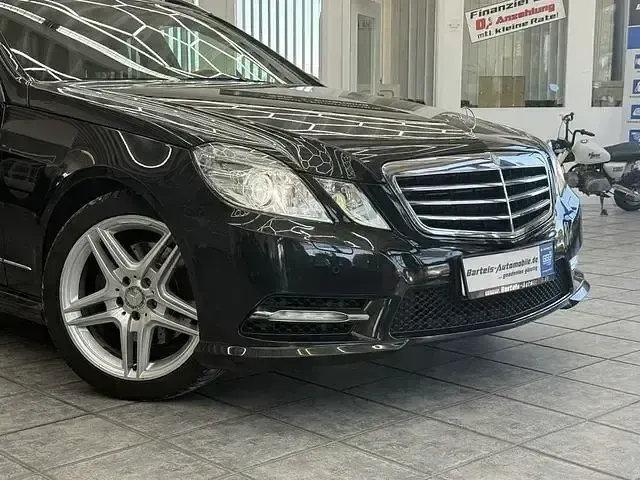Gebraucht Mercedes E300 AMG line 231 PS (169 kW) 2012 Schwarz Kombi