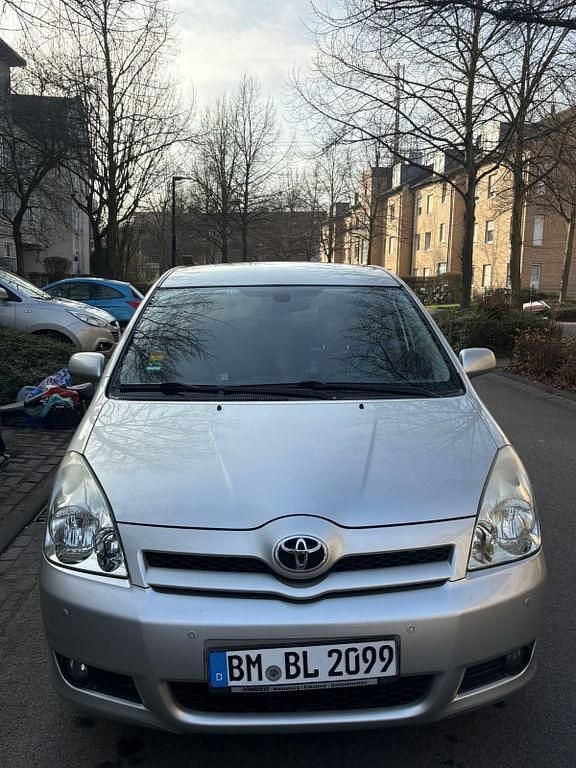 Gebraucht Toyota Corolla Verso 129 PS (94 kW) 2006 Silber Van / Kleinbus