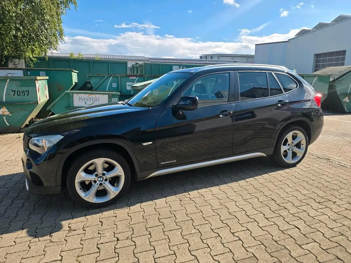 Gebraucht BMW X1 177 PS (130 kW) 2010 Schwarz SUV