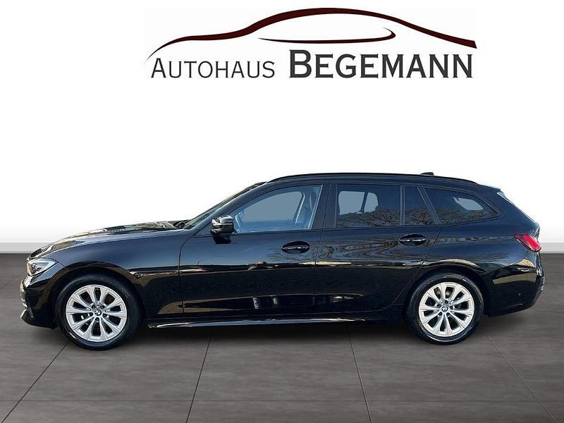 Gebraucht BMW 320 Advantage 190 PS (139 kW) 2022 Schwarz Limousine