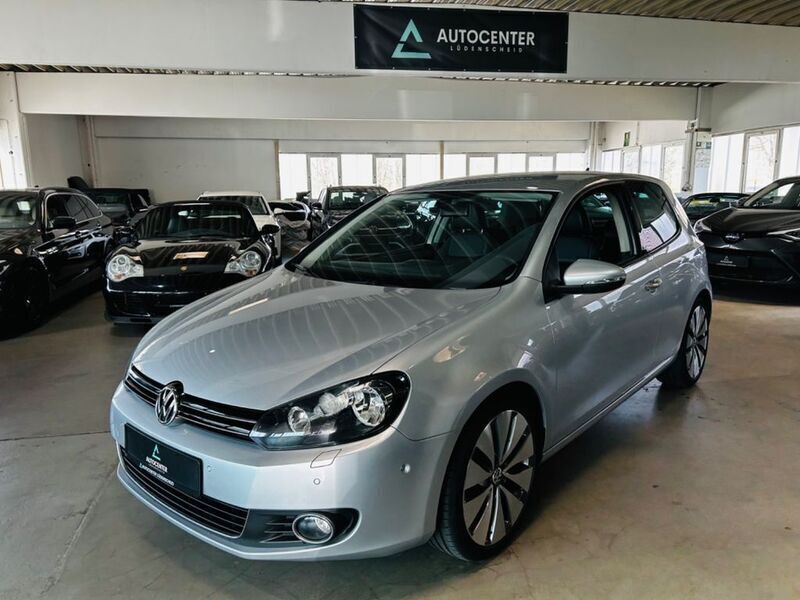Silber Gebraucht 2010 VW Golf VI Highline Limousine | 8.990 € (Fairer Preis) - Bild 1/4