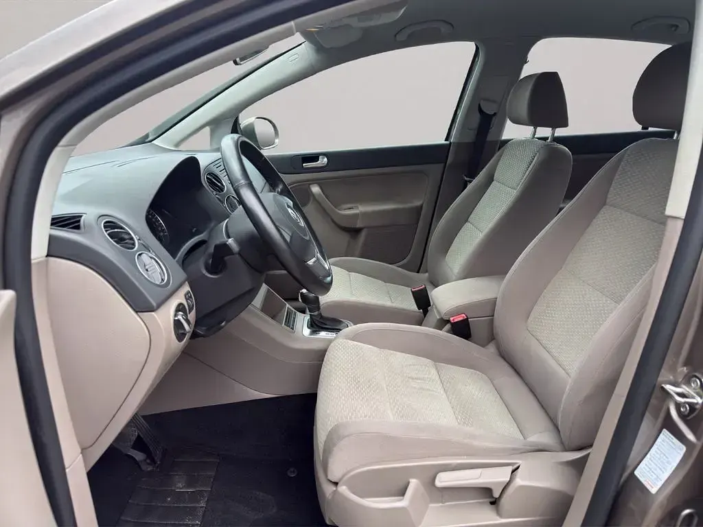 Gebraucht VW Golf VI Comfortline 122 PS (89 kW) 2011 Braun Kleinwagen