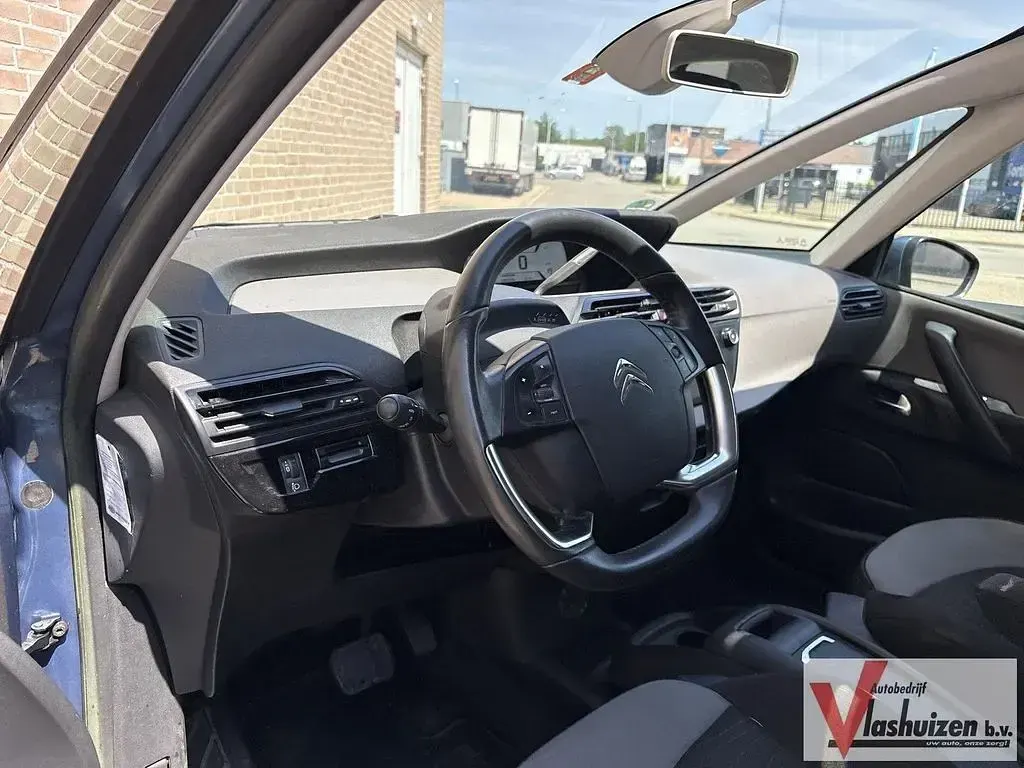 Gebraucht Citroën C4 Tendance 116 PS (85 kW) 2014 Blau Limousine