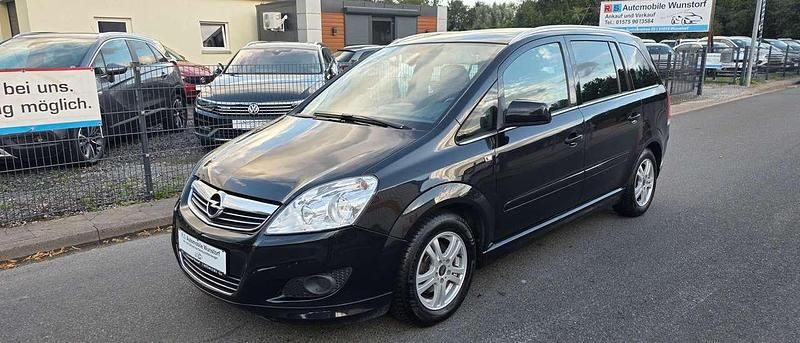 Schwarz Gebraucht 2011 Opel Zafira Innovation Van / Kleinbus | 5.999 € (Etwas zu teuer) - Bild 1/4
