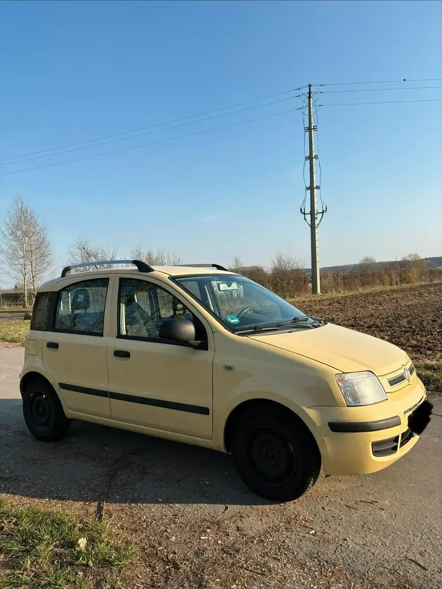Usado Fiat Panda 54 HP (39 kW) 2012 Amarelo Citadino