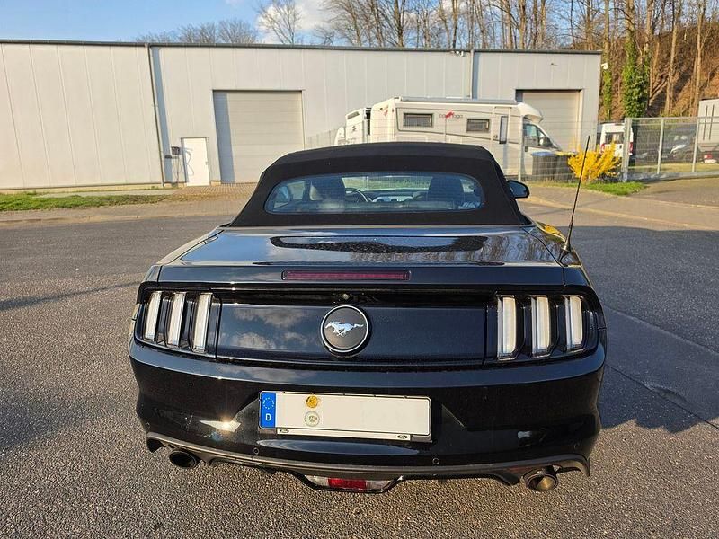 Gebraucht Ford Mustang 317 PS (233 kW) 2016 Schwarz Cabrio