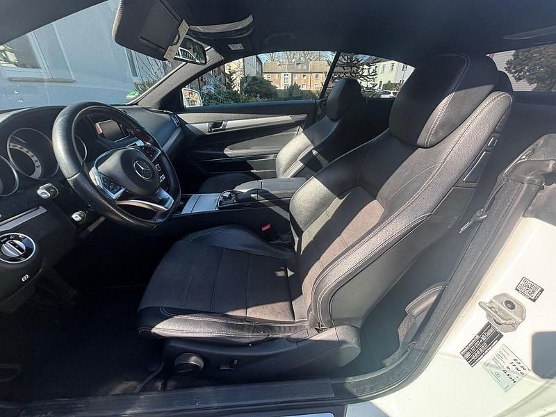 Gebraucht Mercedes E200 184 PS (135 kW) 2014 Weiß Coupé
