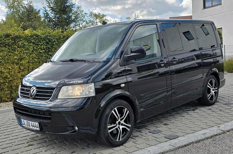 Schwarz Gebraucht 2008 VW Multivan United Van | 11.990 € - Bild 1/4