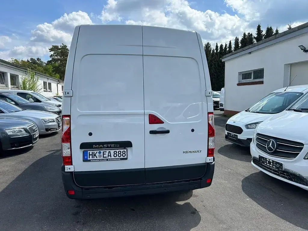 Gebraucht Renault Master 150 PS (110 kW) 2019 Weiß Van / Kleinbus