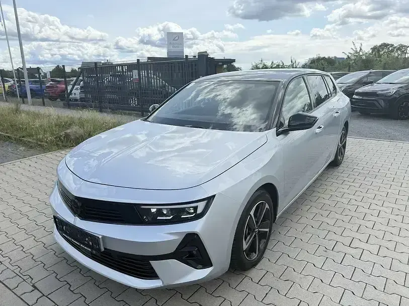 Gebraucht Opel Astra 131 PS (96 kW) 2025 Grau Kleinwagen