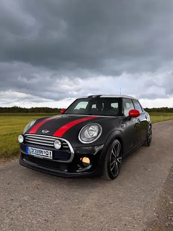 Gebraucht Mini Cooper D 116 PS (85 kW) 2014 Schwarz Kleinwagen