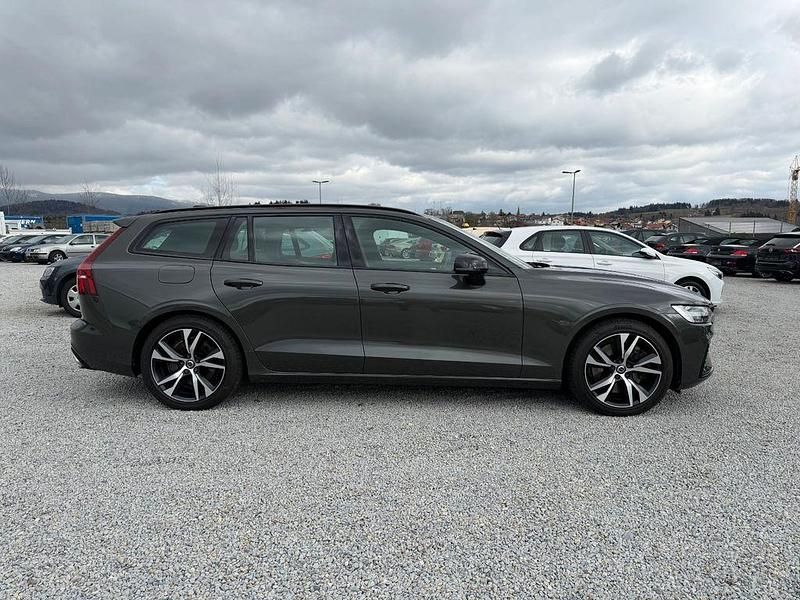 Gebraucht Volvo V60 R-Design 392 PS (288 kW) 2020 Grau Kombi