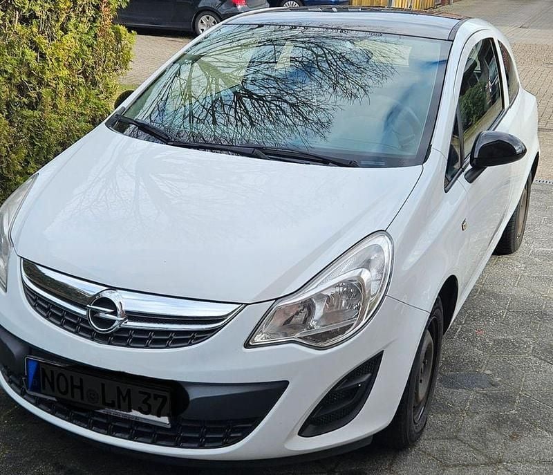 Gebraucht Opel Corsa 69 PS (50 kW) 2013 Weiß Kleinwagen