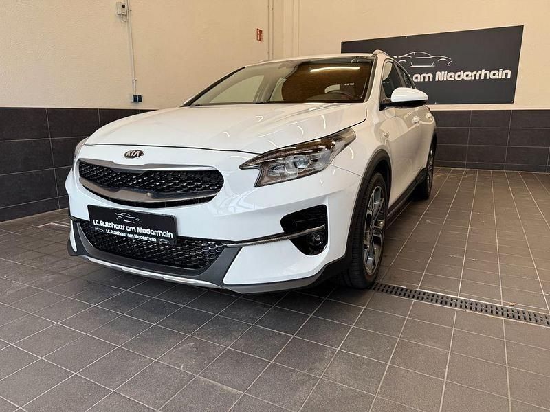 Gebraucht Kia XCeed Vision 140 PS (102 kW) 2020 Weiß SUV