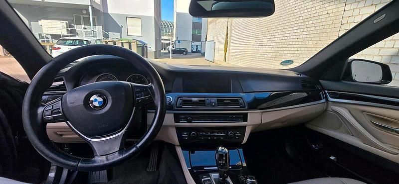 Gebraucht BMW 525 218 PS (160 kW) 2012 Grau Kombi