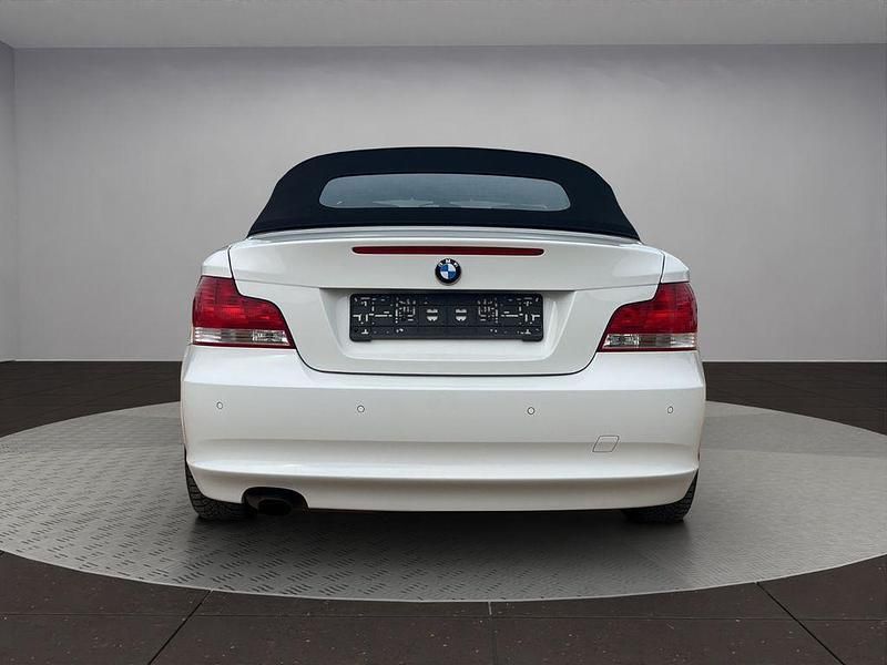 Gebraucht BMW 118 Cabriolet Advantage 143 PS (105 kW) 2010 Weiß Cabrio