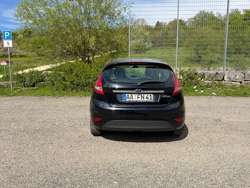 Usata Ford Fiesta Titanium 90 CV (66 kW) 2011 Nero Utilitaria