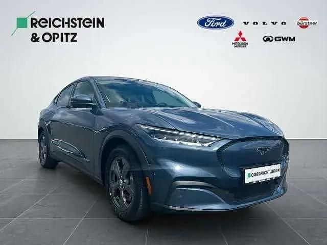 Gebraucht Ford Mustang Mach-E Basis 197 kW (269 PS) 2021 Infinite blue/ocean drive blue SUV