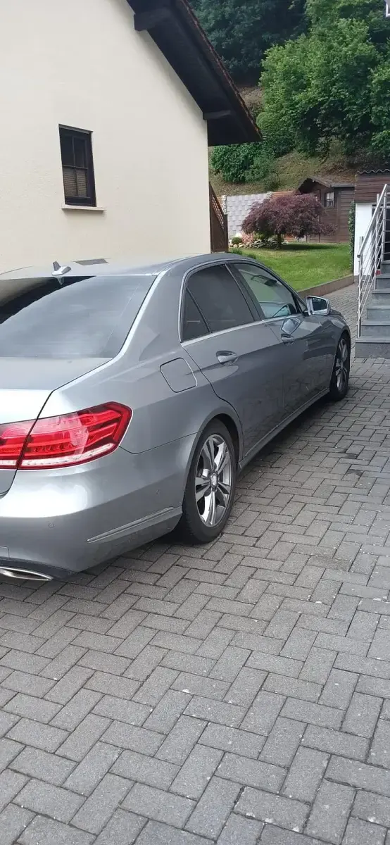 Gebraucht Mercedes E350 252 PS (185 kW) 2013 Limousine
