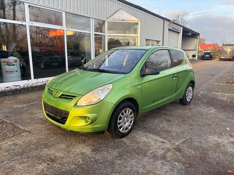 Gebraucht 2010 Hyundai i20 Classic Limousine | 1.299 € (Superpreis) - Bild 1/4