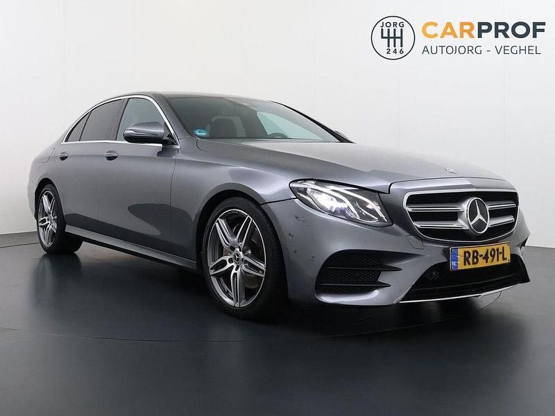Gebraucht Mercedes E200 Business 184 PS (135 kW) 2017 Grau Limousine