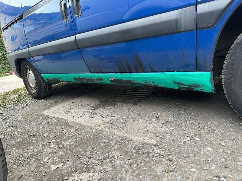 Second-hand Citroën Jumpy 94 CP (69 kW) 2005 Albastru Monovolum