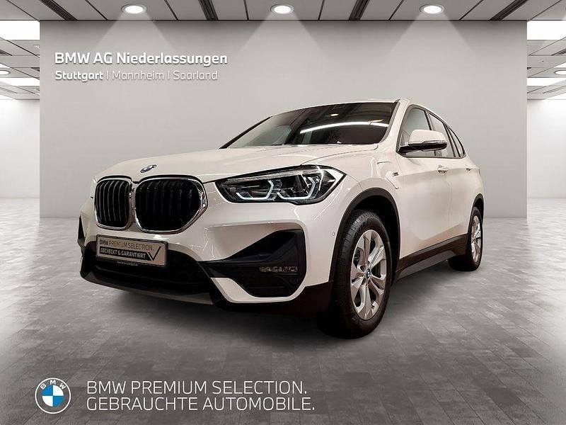 Weiß Gebraucht 2022 BMW X1 Sport Line SUV | 26.370 € (Guter Preis) - Bild 1/4