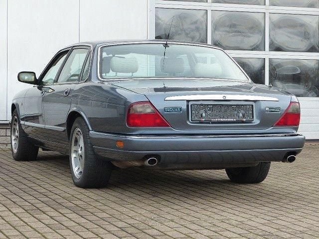 Gebraucht Jaguar XJ Executive 211 PS (155 kW) 1997 Grau Limousine