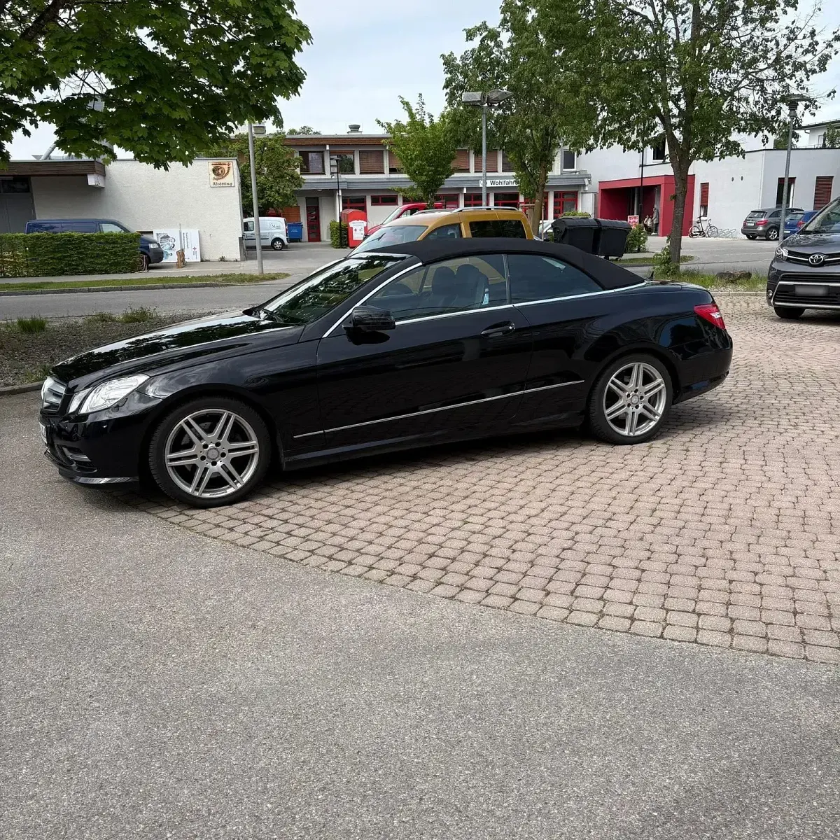 Gebraucht Mercedes E200 AMG 2012 Schwarz Cabrio