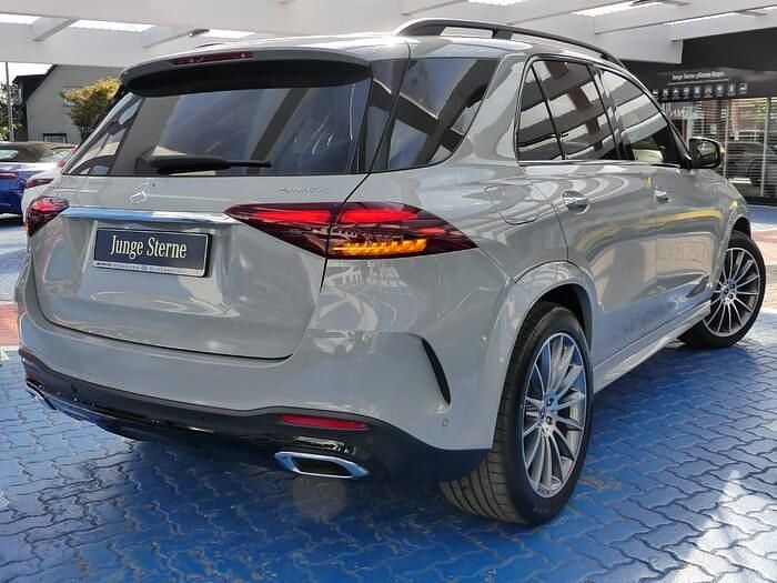 Gebraucht Mercedes GLE350 AMG 333 PS (244 kW) 2023 Manufaktur lack manufaktur alpingrau uni Van