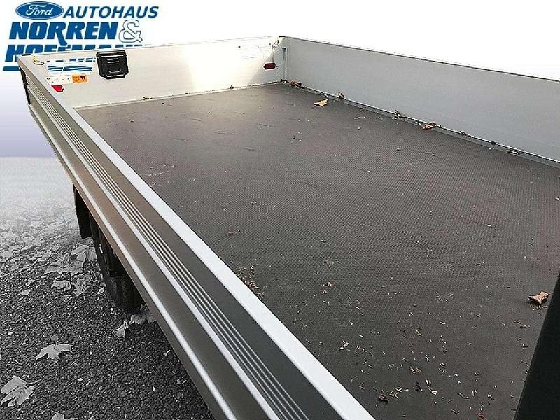 Gebraucht Ford Transit Trend 131 PS (96 kW) 2024 Frostweiß Van / Kleinbus