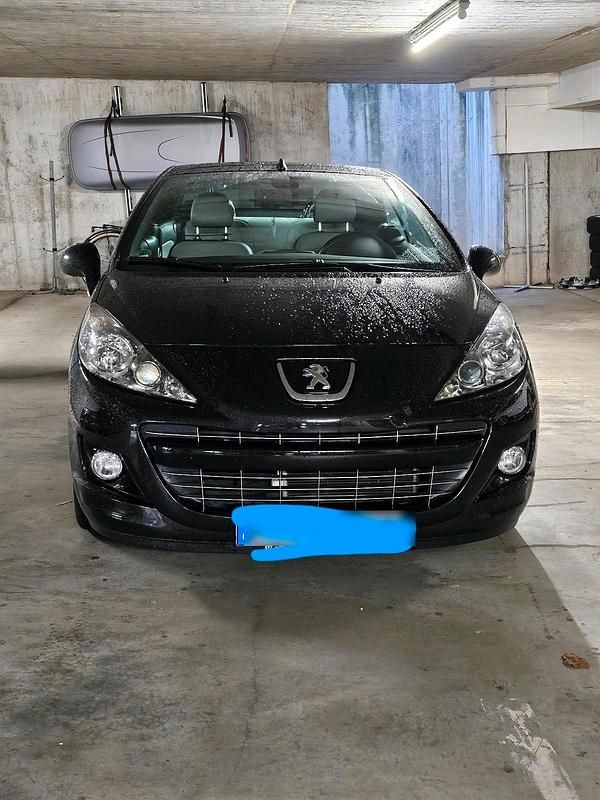 Schwarz Gebraucht 2013 Peugeot 207 CC Cabrio | 12.000 € - Bild 1/4