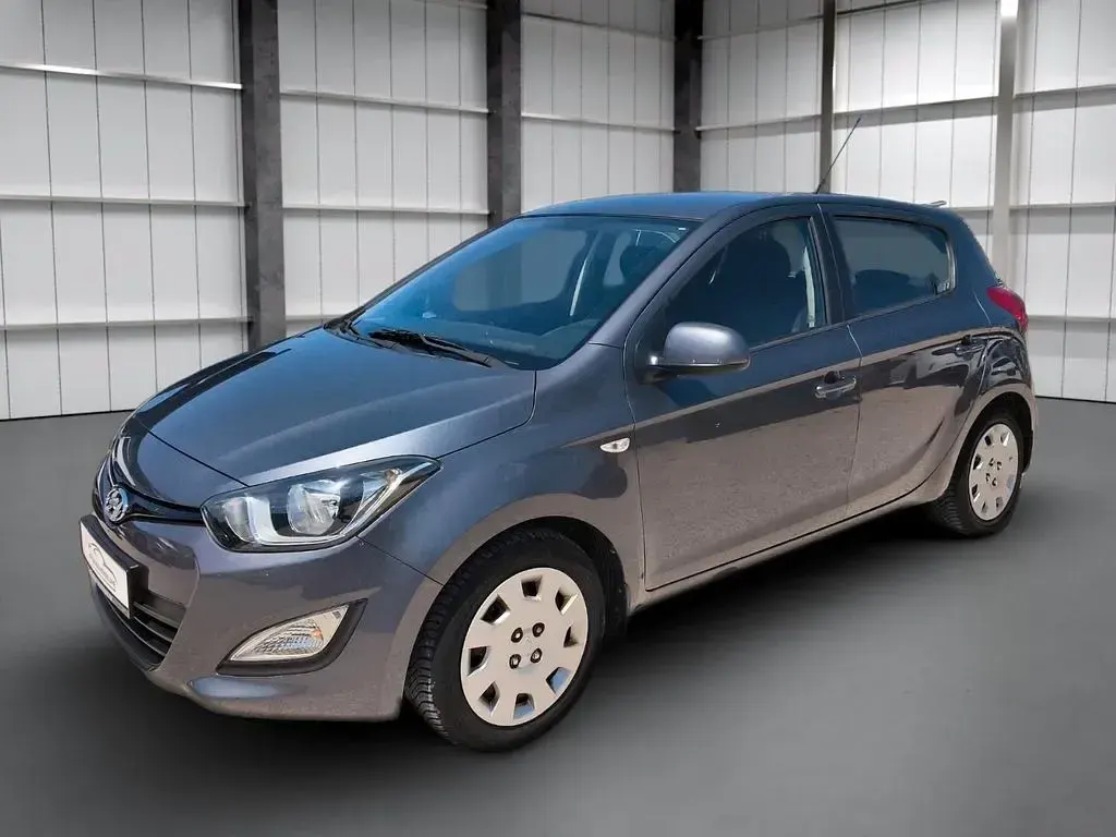 Gebraucht Hyundai i20 Trend 86 PS (63 kW) 2014 Grau Kleinwagen