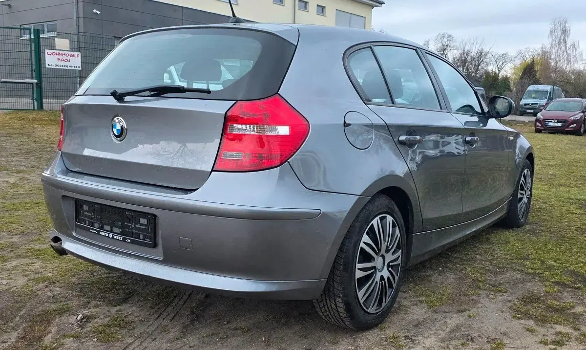 Używany BMW 116 Advantage 116 KM (85 kW) 2009 Szary Hatchback