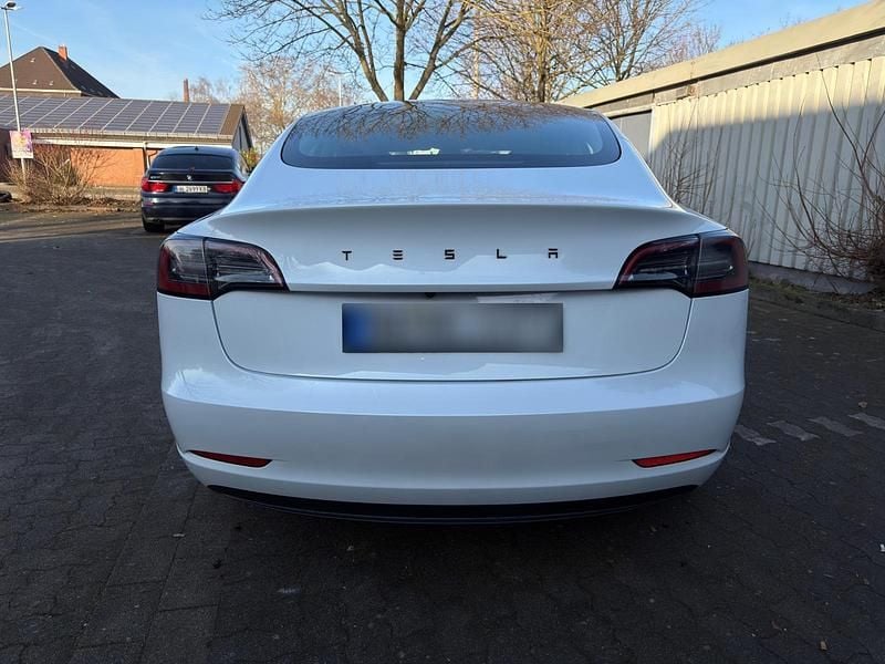 Gebraucht Tesla Model 3 208 kW (283 PS) 2022 Weiß Limousine