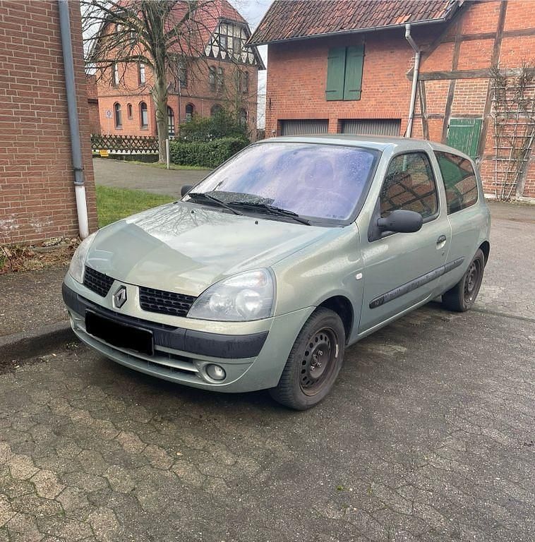 Gebraucht Renault Clio II 75 PS (55 kW) 2003 Grün Kleinwagen